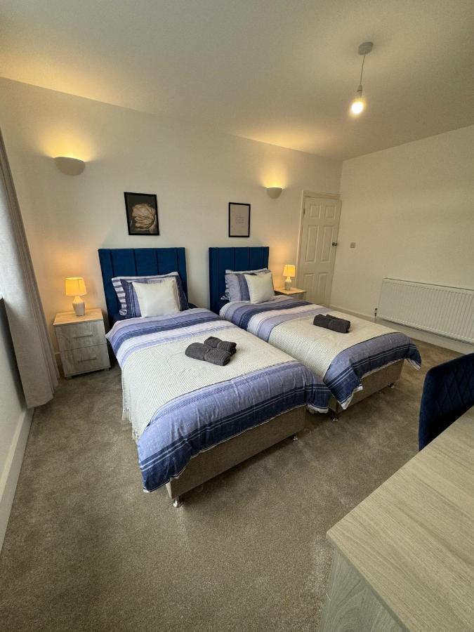 Smart Guest Rooms Fast Access To Central London Via Piccadilly Line New Southgate Buitenkant foto